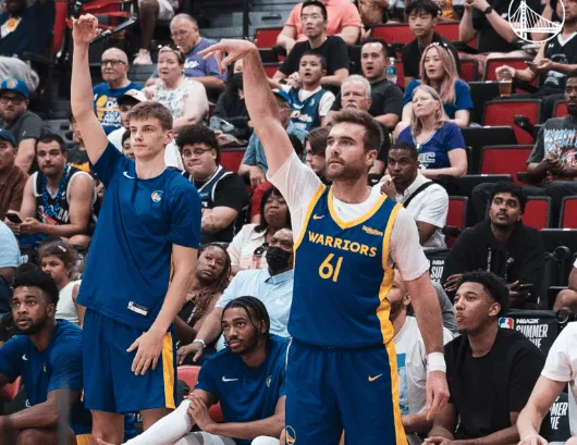 全面！斯宾塞6投5中 三分2中2 得到13分5篮板7助攻4抢断