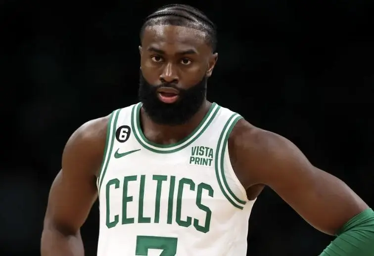 安东尼：杰伦·布朗应该入选美国队 他需要受到尊重