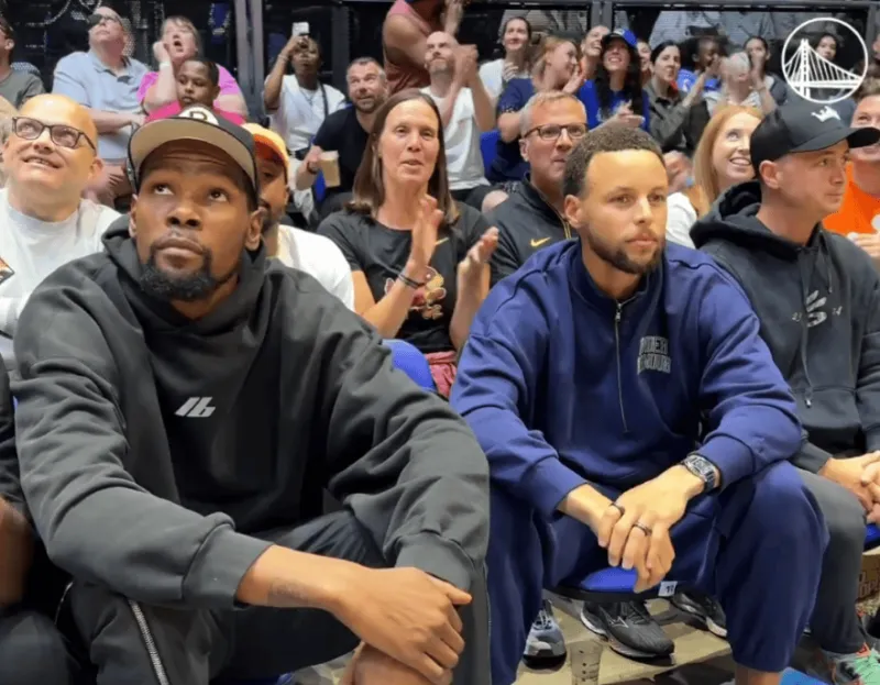 美媒转发勇士队库里观赛视频并调侃：队史获得FMVP最多的人没有被提及