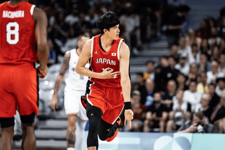 渡边雄太：去年世界杯三连胜后 日本人更加重视篮球