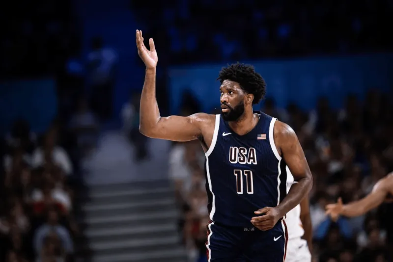 恩比德最近3 场比赛：首发、DNP、首发